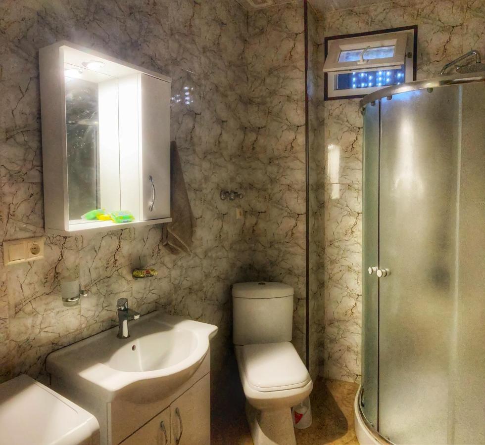 Big, Comfortable Apartment In Batumi Near The Sea Экстерьер фото